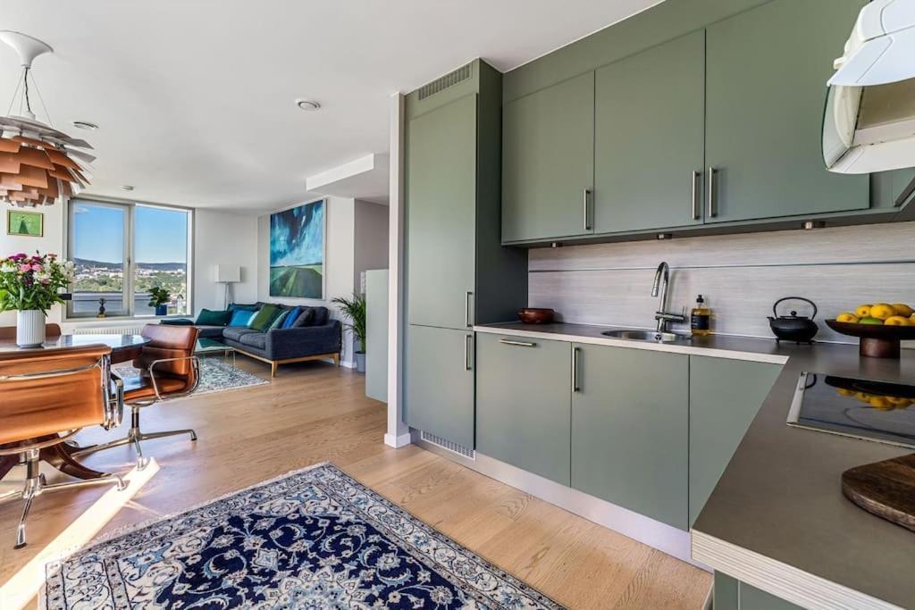 Modern 2Bed Room Sea View Apartment @ Oslo Barcode Екстер'єр фото